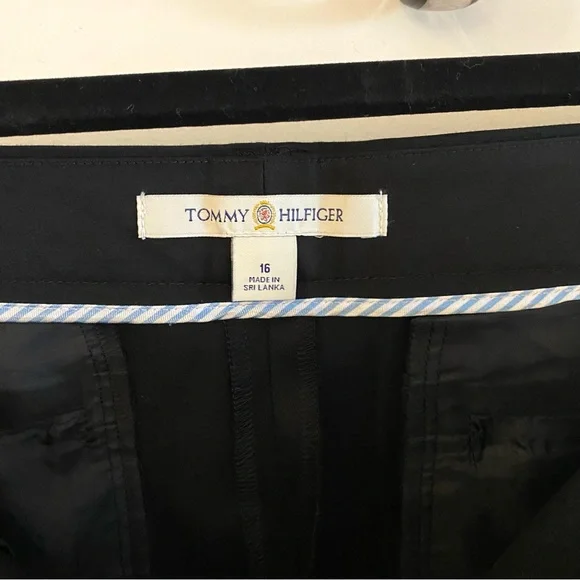 Tommy Hilfiger black pants size 16. - Picture 3 of 6
